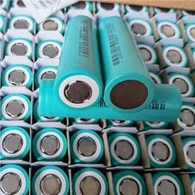 18650 Roj teeb Cell 3000mAh BAK